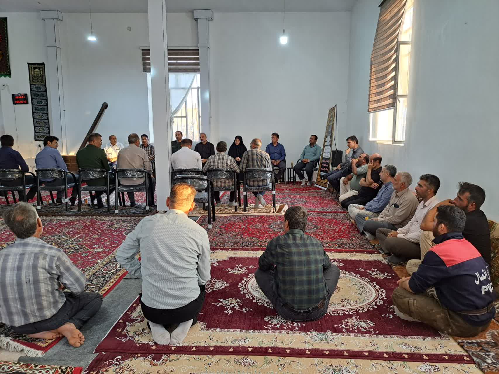 برگزاری شورای مدیریت محلهمحور با محوریت بررسی مشکلات اراضی کشاورزی در روستای عزیزکندی پلدشت