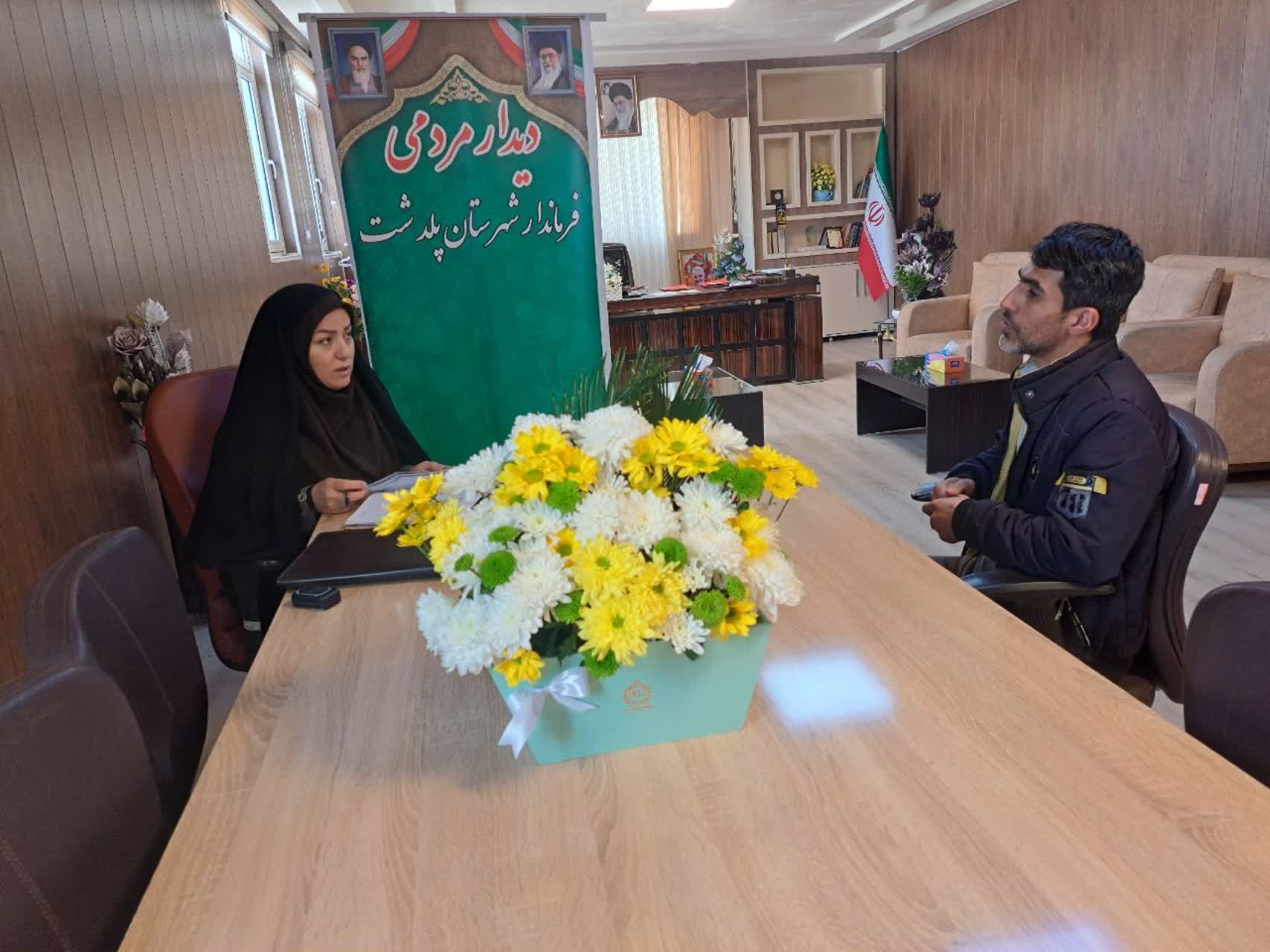 گزارش تصویری/ دیدار چهره به چهره فرماندار شهرستان پلدشت با تعدادی از اقشار مختلف مردم