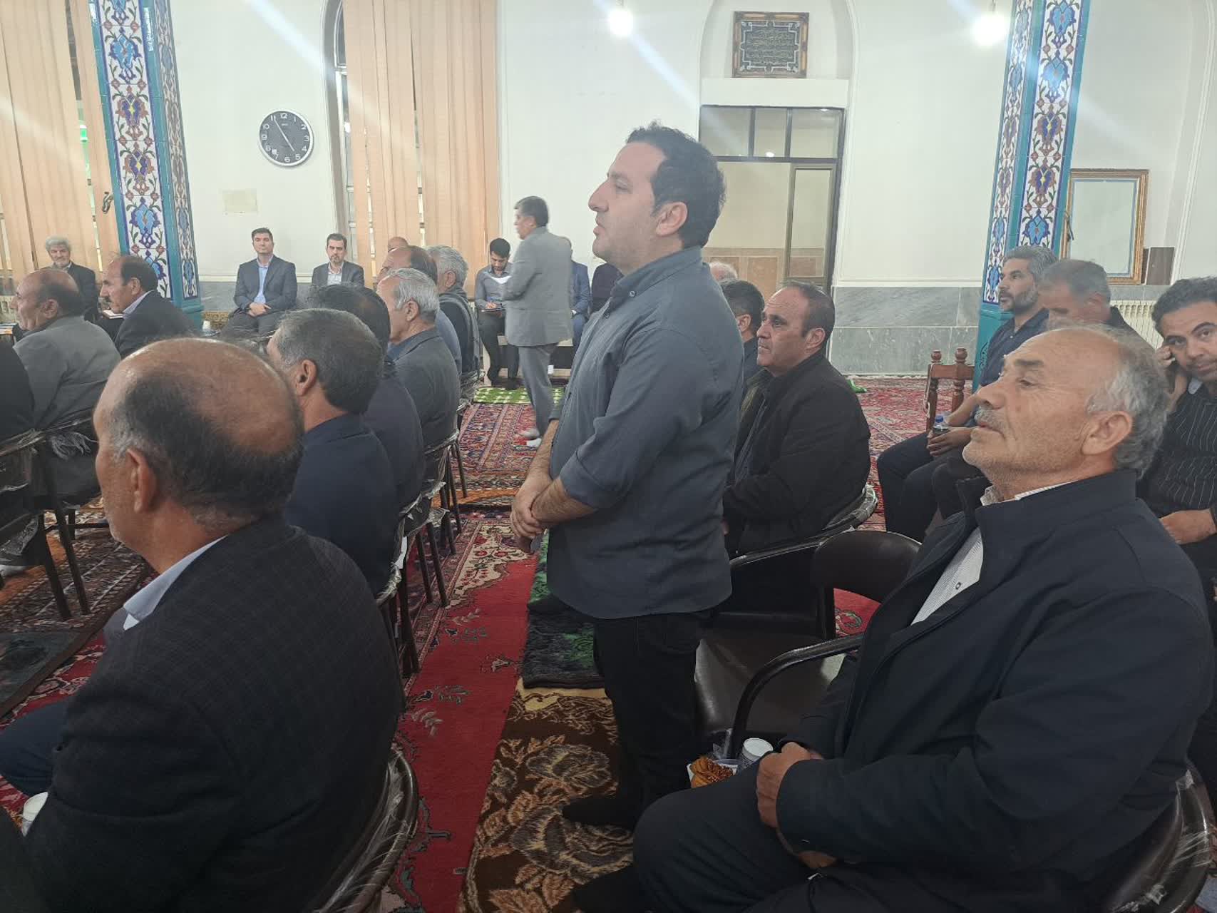 نشست هم اندیشی شورای اداری شهرستان پلدشت با معتمدین شهر نازک