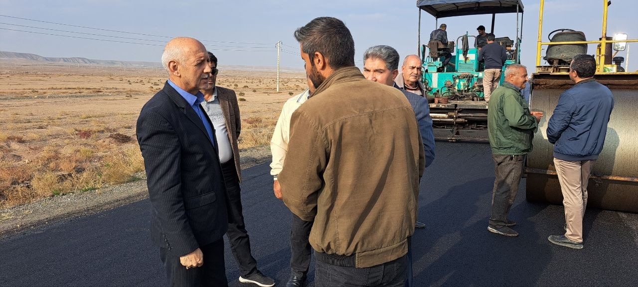 اتمام روکش آسفالت محور پلدشت _ مرگلنر به طول 8 کیلومتر