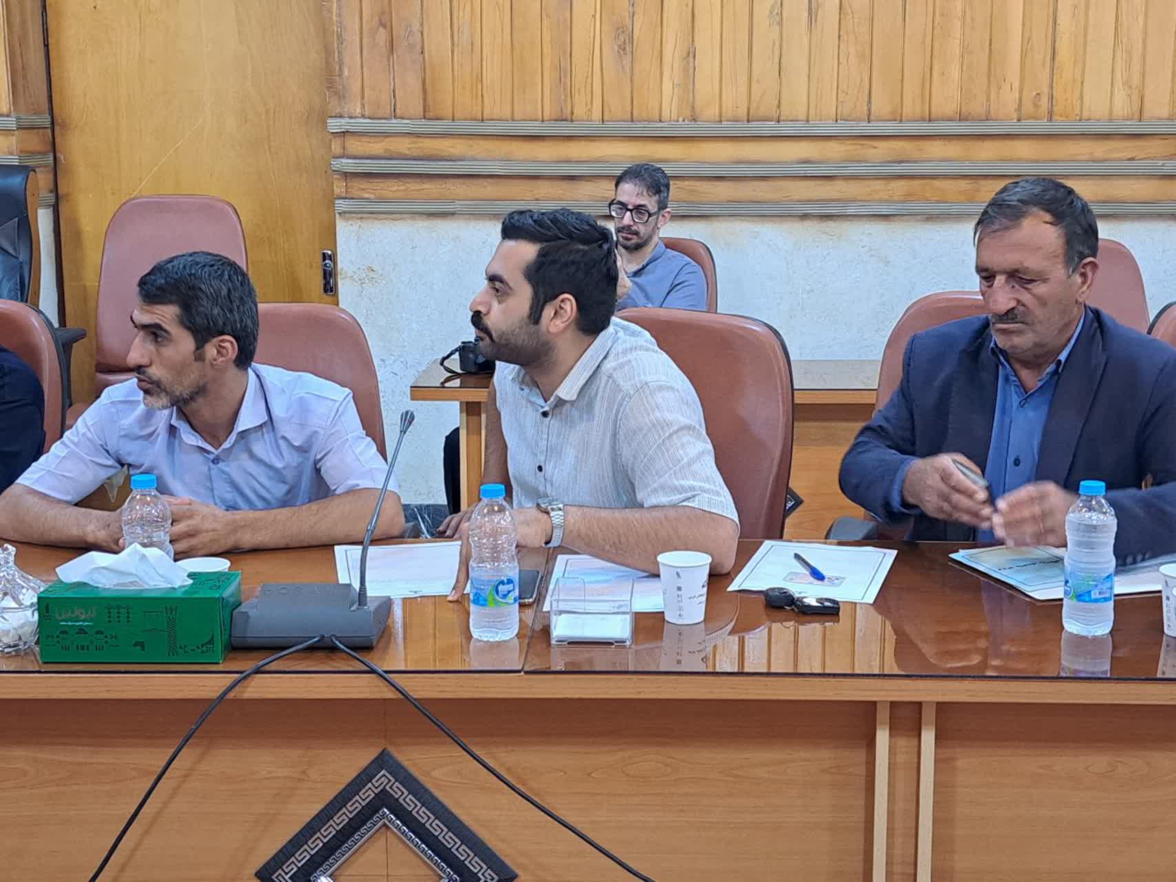 دیدار عمومی فرماندار پلدشت و مدیرعامل شرکت گاز آذربایجانغربی با مردم برگزار شد