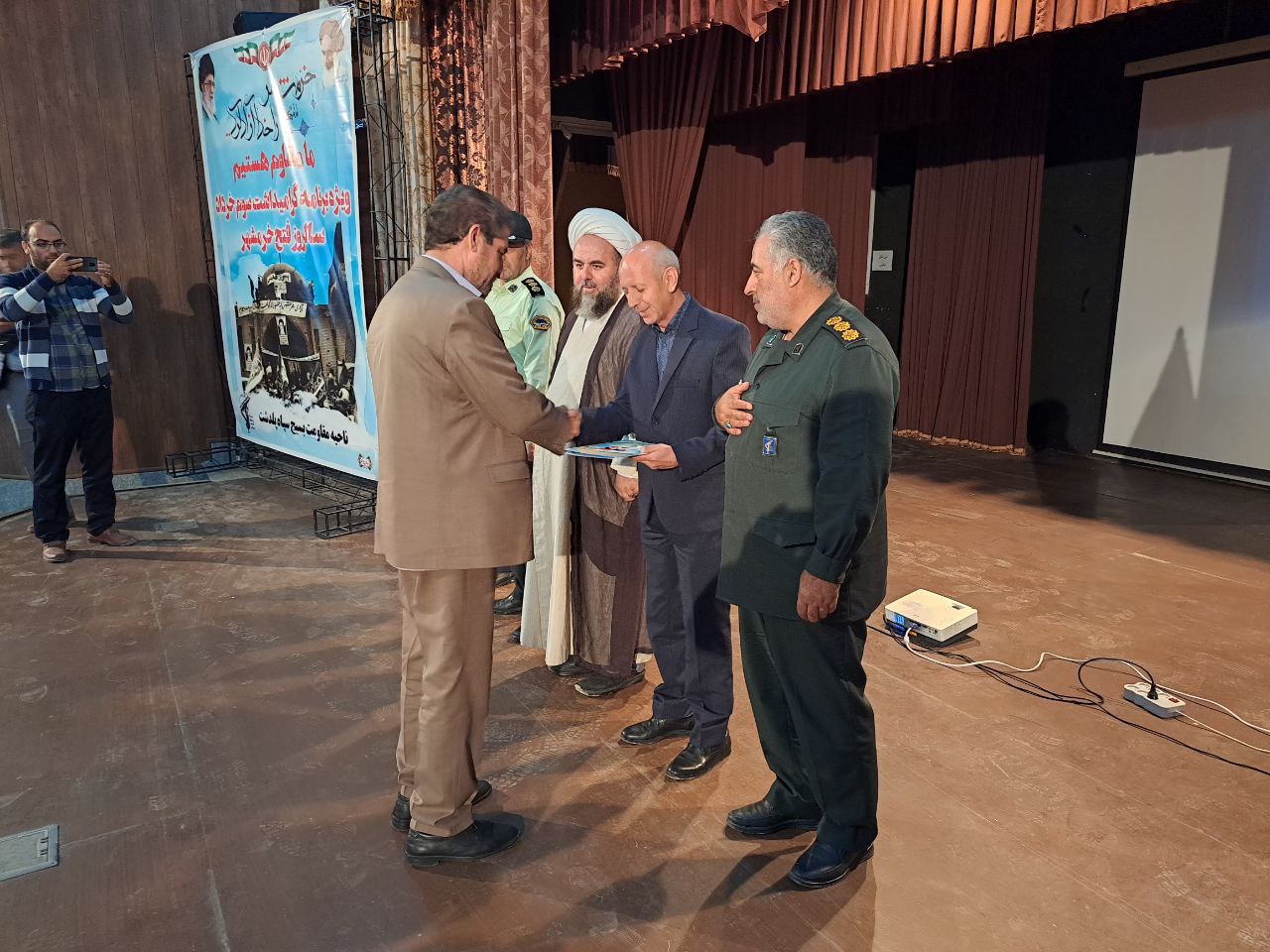 جهان آرا سمبل مقاومت، ایثار و آزادی خرمشهر است
