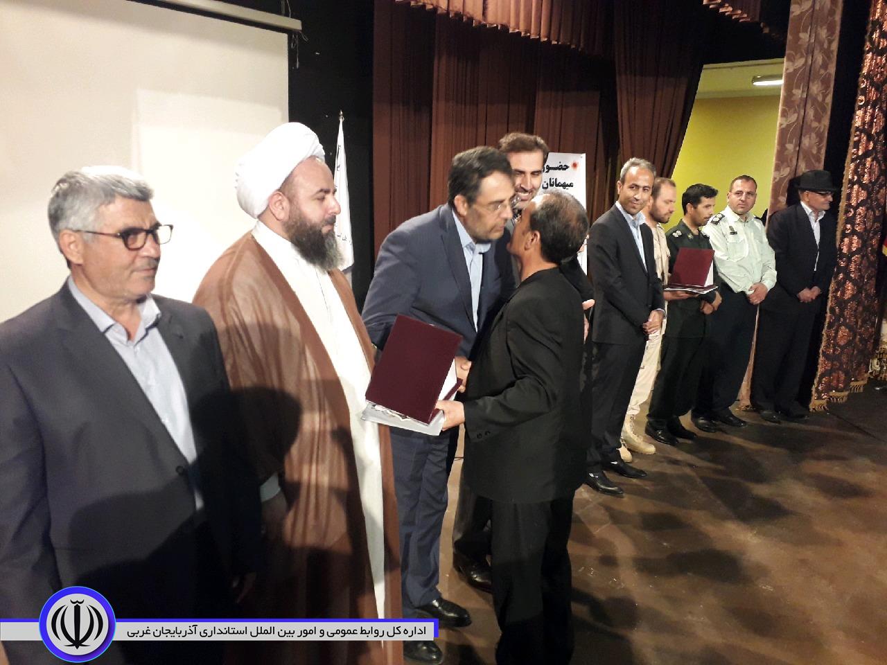 رسالت معلم همان رسالت انبیاء و پیامبران است