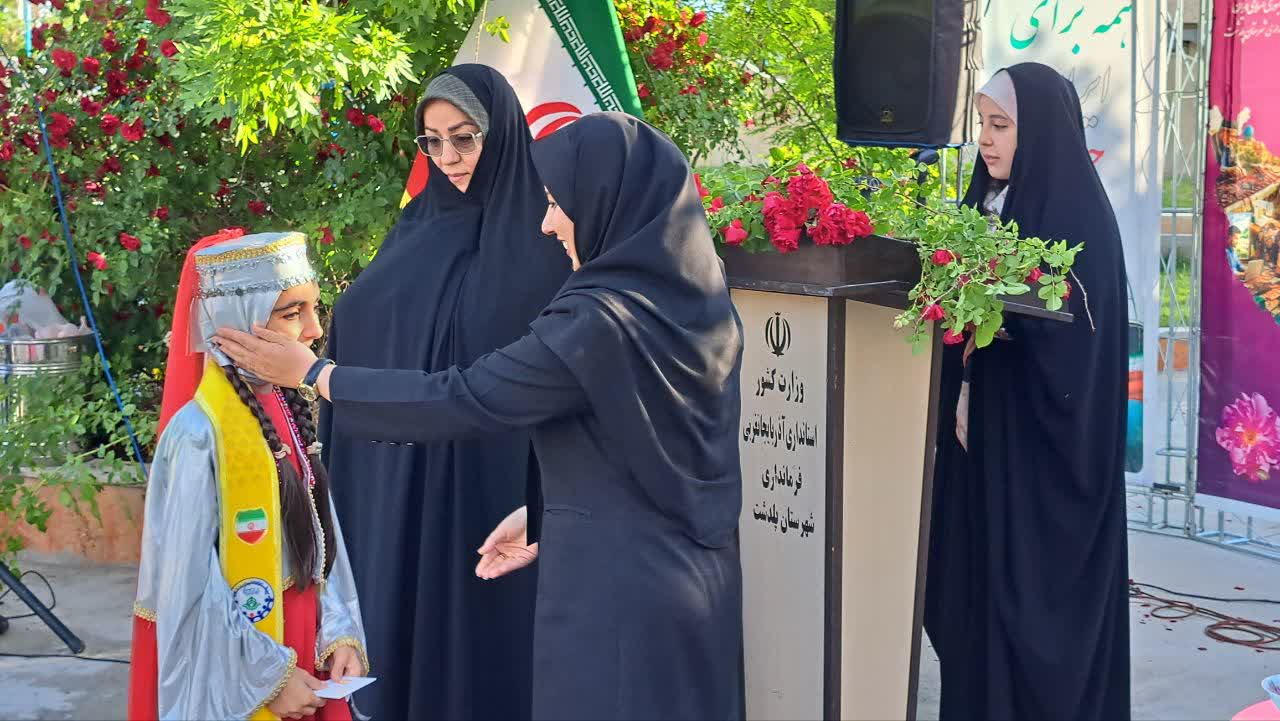 هدف از برگزاری این نمایشگاه ایجاد نشاط اجتماعی و حمایت از فعالان حوزه مشاغل خرد و خانگی است