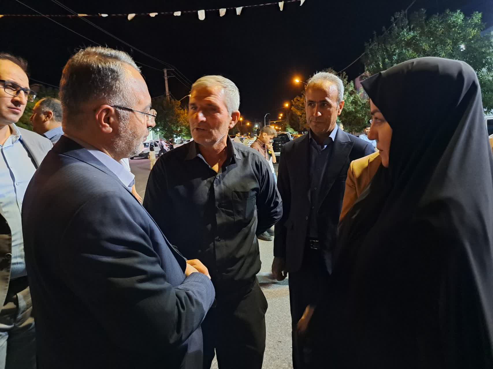 معاون سیاسی استاندار آذربایجان‌غربی پاسخگوی مطالبات مردم در رزمگاه شبانه