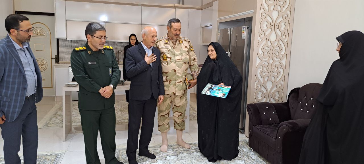 دیدار با خانواده معظم شهدا