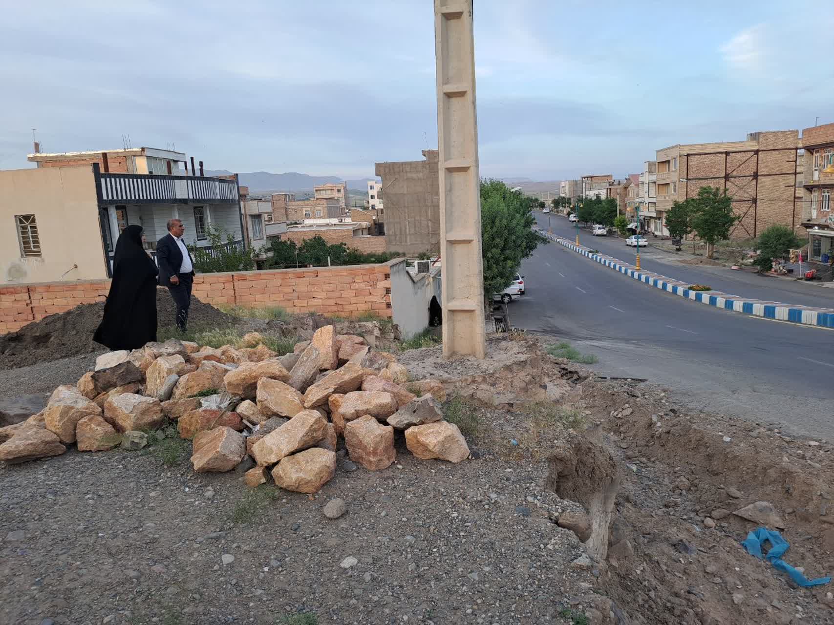باید توجه ویژهای به زیباسازی فضای شهری، ساماندهی سرویسهای بهداشتی و تجهیز پارکها برای رفاه شهروندان شود