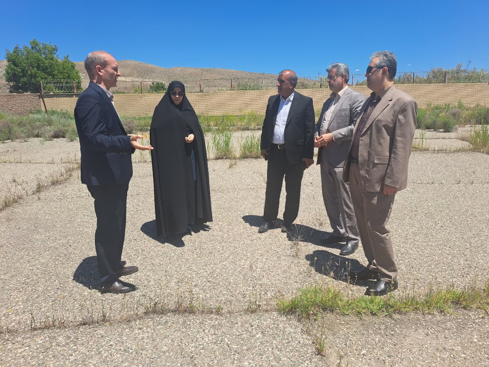 برگزاری نشست بررسی مشکلات مرزی و ساماندهی کامیون‌های ورودی در فرمانداری پلدشت