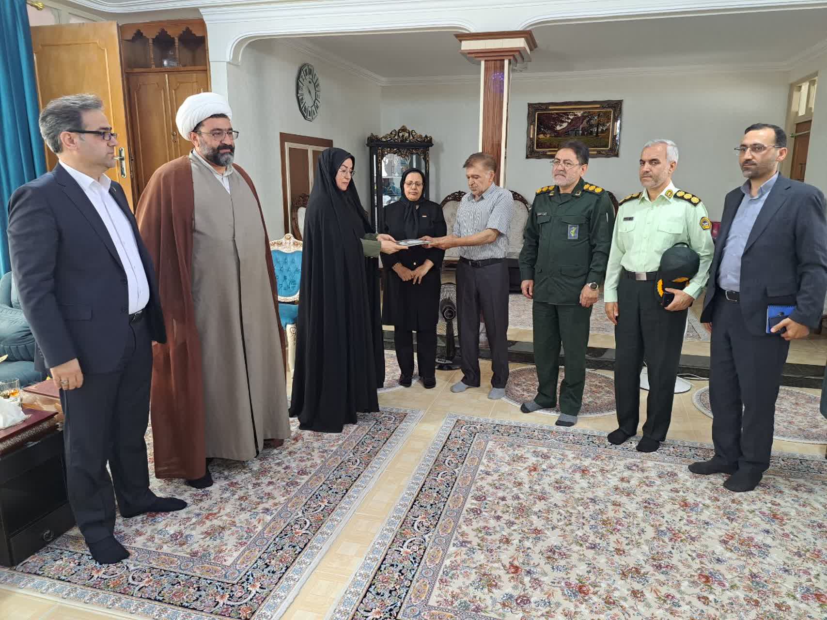 تکریم و تجلیل از آزاده سرافراز پرویز علیزاده در پلدشت