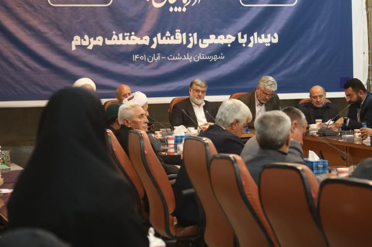 آلبوم تصویری / دیدار استاندار آذربایجانغربی با جمعی از اقشار مختلف مردم شهرستان پلدشت